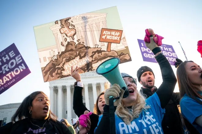 The Supreme Court shows support for a 15-week abortion ban Challenging in front of supreme court in Messissippi