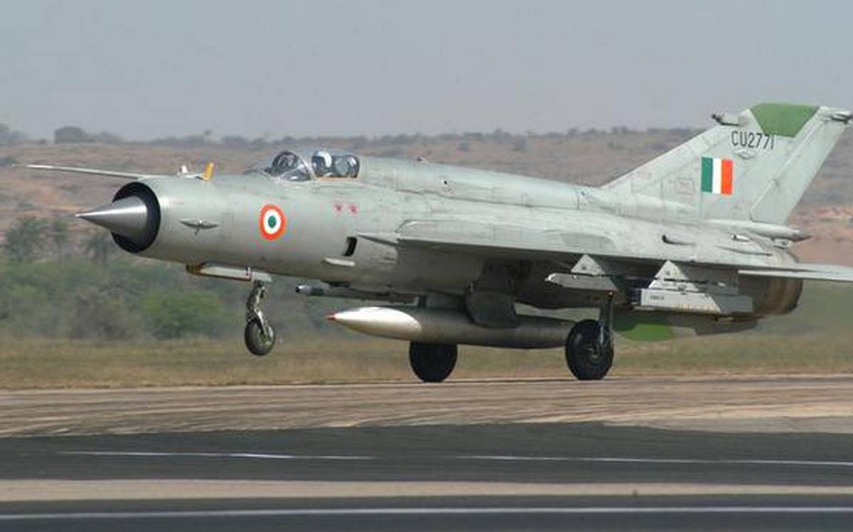 MiG-21 fighter aircraft of the IAF crashed in Rajasthan: Pilot died MiG-21 fighter aircraft of the IAF crashed- The Biography Pen