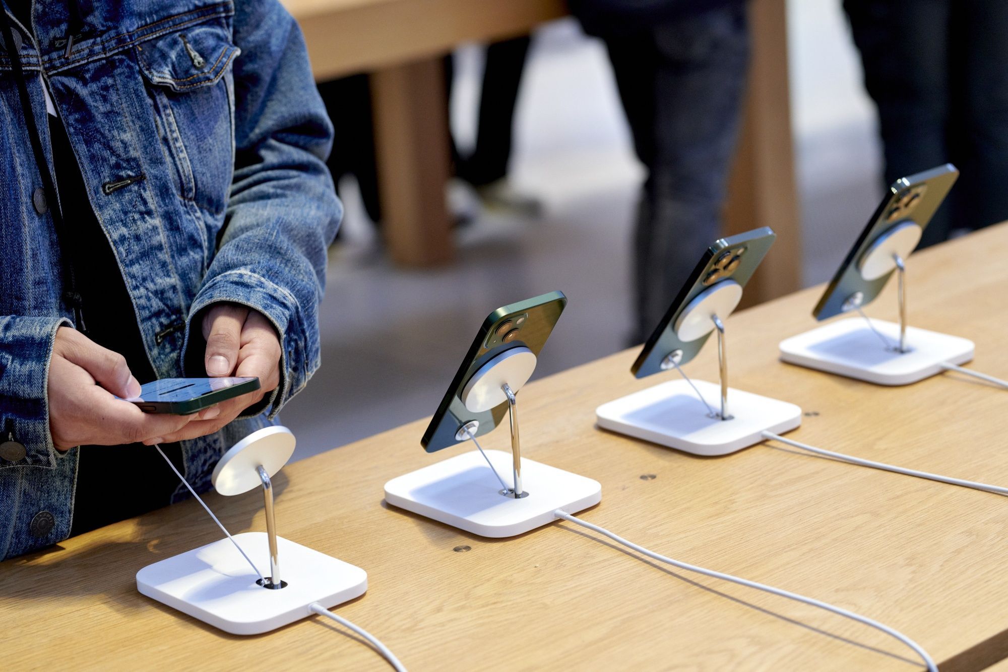 Apple warns of security flaw for Apple devices 2 Apple warns of security flaw for iPhones, iPads, and Macs