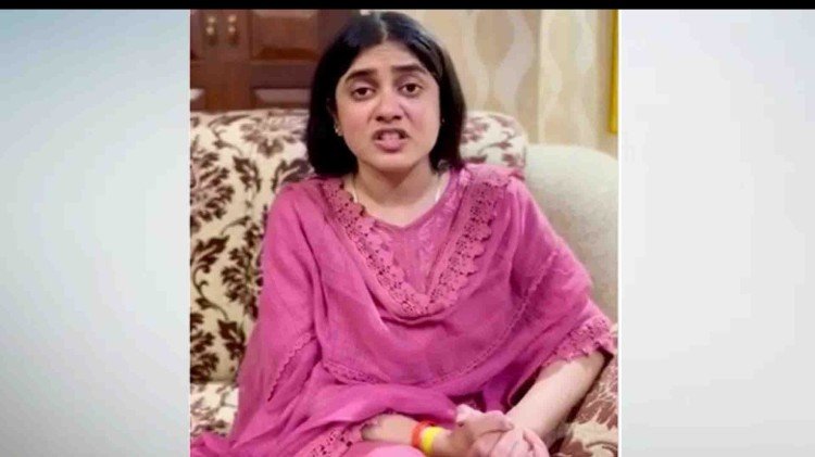 कुलदीप सेंगर की बेटी का प्रियंका पर तंज: सबके सामने आ चुका है षड़यंत्र, जनता ने आपके प्रत्याशियों की जब्त करा दी जमानत